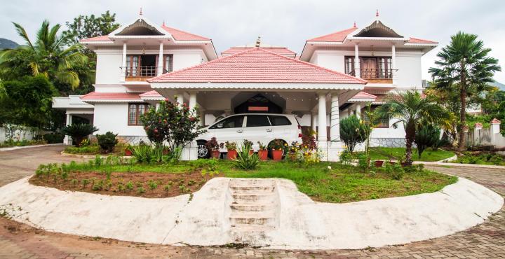 Chandana Royal Resort